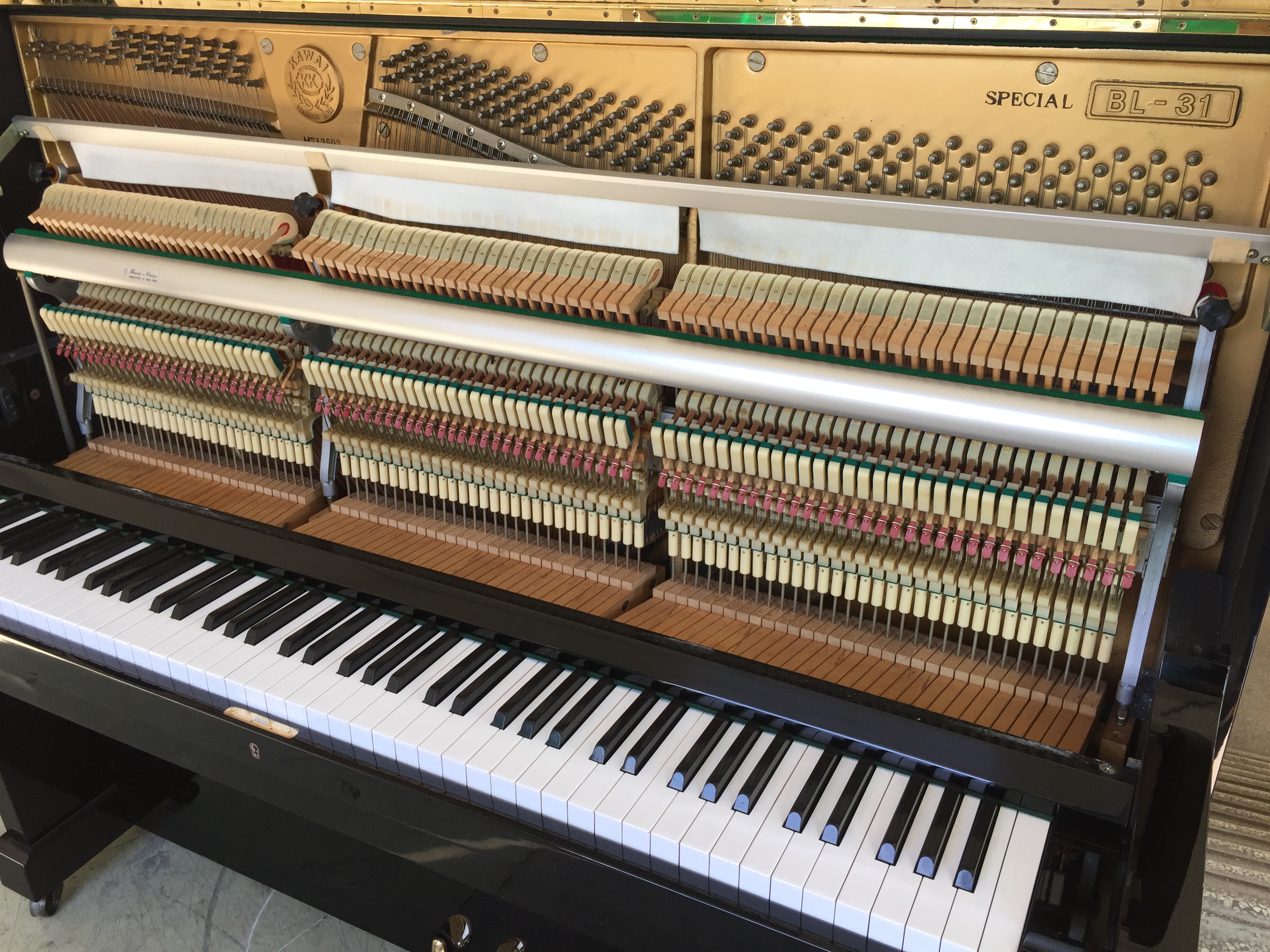 Thâm Quyến nhập khẩu đàn piano cũ đứng KAWAI BL-31 cho đàn em - dương cầm piano điện yamaha
