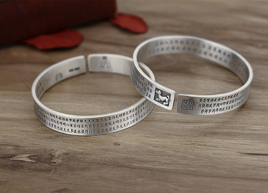 12 vòng tay trái tim bằng bạc Zodiac sterling bạc đầy đủ 999 người đàn ông và phụ nữ mở cuộc sống retro vòng tay Phật bạc vòng tay gỗ sưa