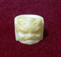 Niugu Jade through carving finger ring ring ring (inner ring diameter 2 60cm)