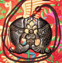 Donkey hooves on the once-material fu fu fish double-sided diao ke pai listed to ward off evil spirits and Teii her Im okay