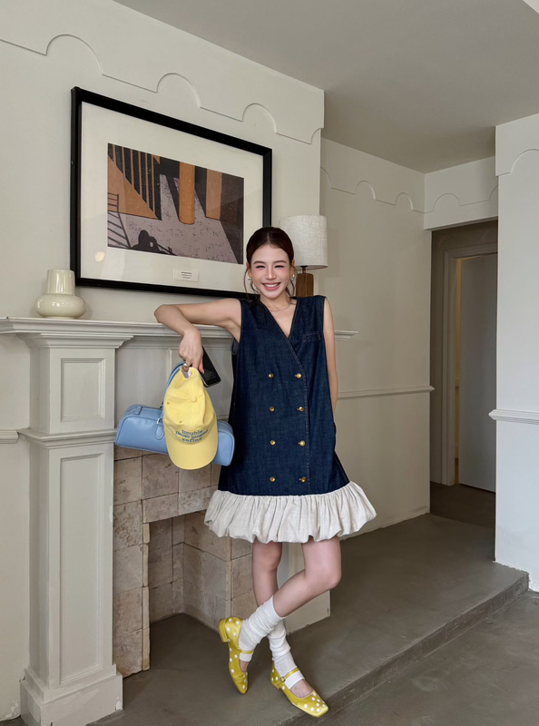Pink2026 New Summer Fashion V-Neck Single-Breasted Dress with Contrasting Denim Hem Patchwork for Women Pink2026 New Summer Fashion V-Neck Single-Breasted Dress with Contrasting Denim Hem Patchwork for Women