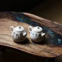 Taicu Lianhuatang hand-made pottery mud teapot powder to open the piece pottery pot handwritten poems holding the bubble pot 120ml