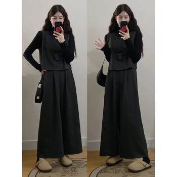 Plus size women's clothing for fat mm 2026 new autumn and winter style, fashionable and simple woolen vest, nine-point wide-leg pants three-piece set