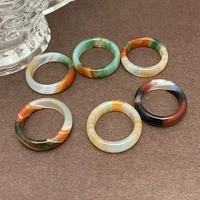 Зеленый, маленький, три цвета