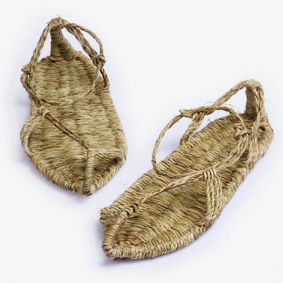 Handmade straw sandals men's and women's summer traditional Red Army natural rattan grass woven straw sandals retro casual slippers hemp shoes