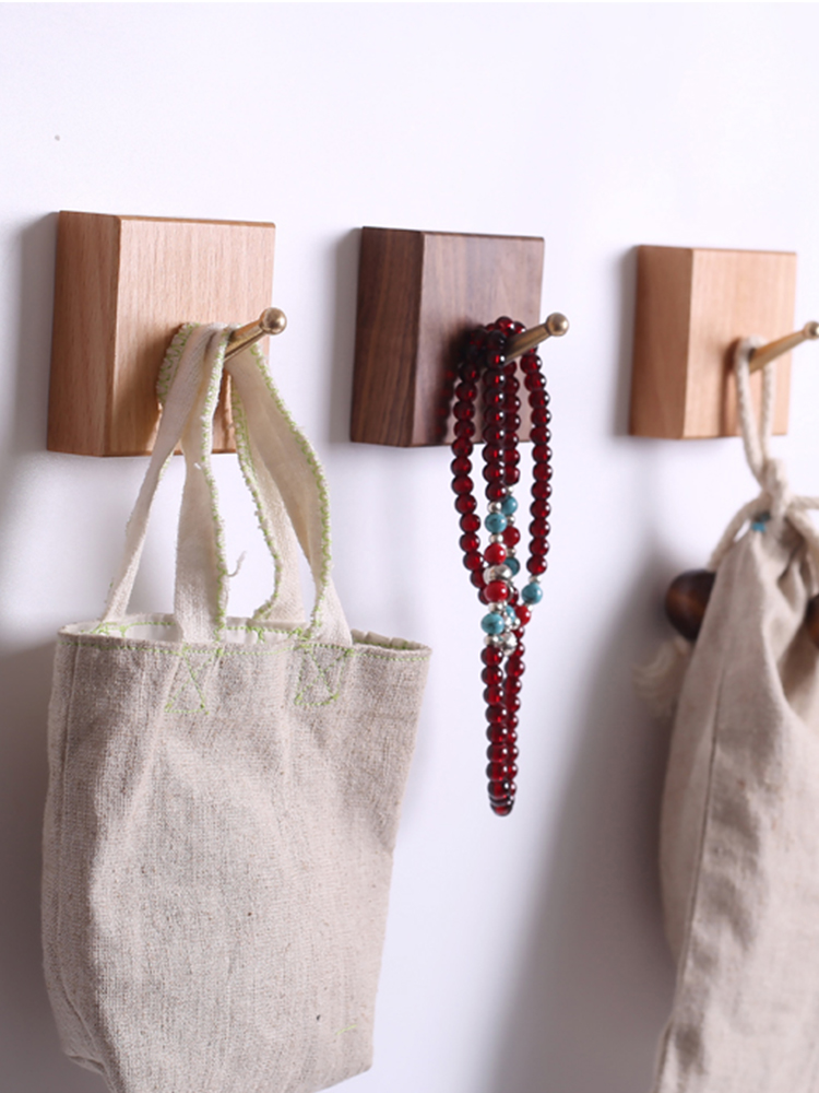 Walnut Nordic hook Wall decoration Wall hanging Japanese solid wood hook Hanging hook Entrance bedroom coat hook hook