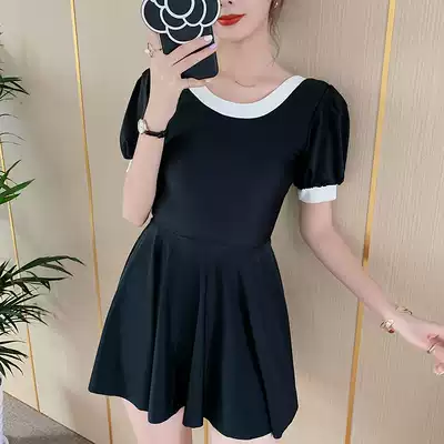 2021 new swimsuit female thin belly covering hot spring bathing suit sexy Korean ins one-piece skirt conservative les