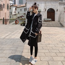 Pregnant womens windbreaker jacket womens spring and autumn clothing 2021 new mid-length knee Korean temperament this year popular early autumn