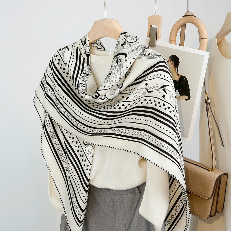 Amazon Celebration! Silk and Wool Scarf, Silk Wool Square Scarf, Silk Scarf with a High-End Feel, Triangular Scarf, Shawl for Women