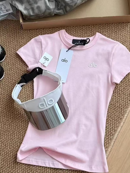 小众百搭圆领修身显瘦运动瑜伽短袖T恤女夏季新款美式正肩小上衣