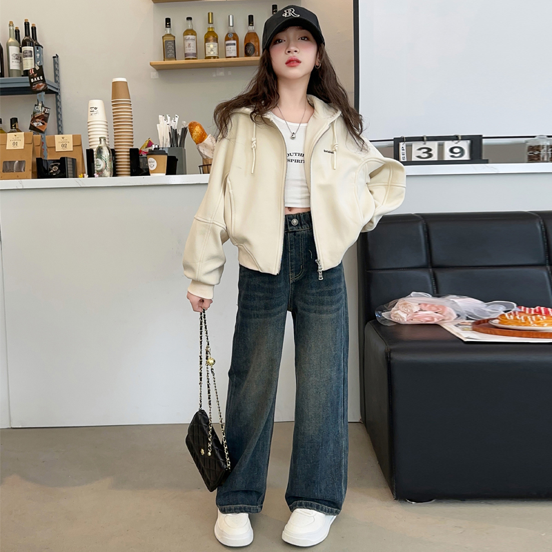 女の子のジャケット 2025年春 新作 子供用 トレンディでクールなウェア ビッグキッズ 女の子 春 ゆったり ショートカーディガン セーター