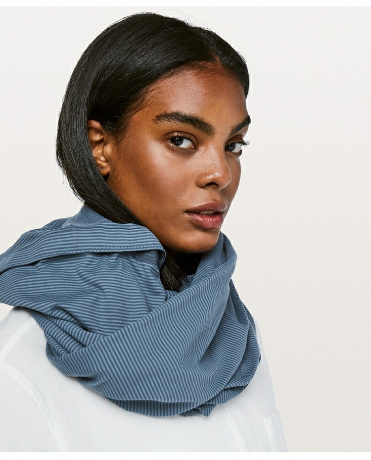 Lululemon Scarf Khăn quàng thể thao và giải trí của phụ nữ Vinyasa LW9MGCS khăn rằn ri