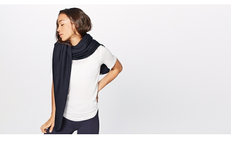 Lululemon 丨 Khăn quàng thể thao Flow And Go khăn đi phượt ninja