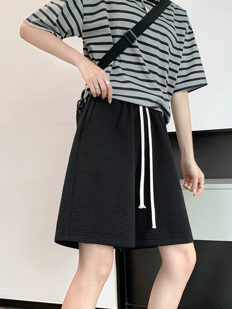 Korean white sports shorts for women's summer, a new thin high-waisted straight-leg capre, loose and slimming, casual wide-leg pants Application Scenario