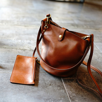 Custom Head Layer Bull Leather Retro Minimalist Large Capacity Bucket Bag Woman 2022 New Genuine Leather 100 Lap Single Shoulder Diagonal Satchel Bag