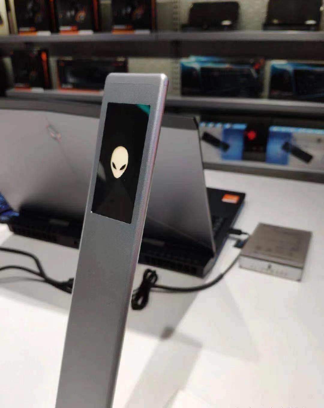 alienware Alienware ENT Lamp Lights 5-series brightness 70-hour range 3 color temperatures