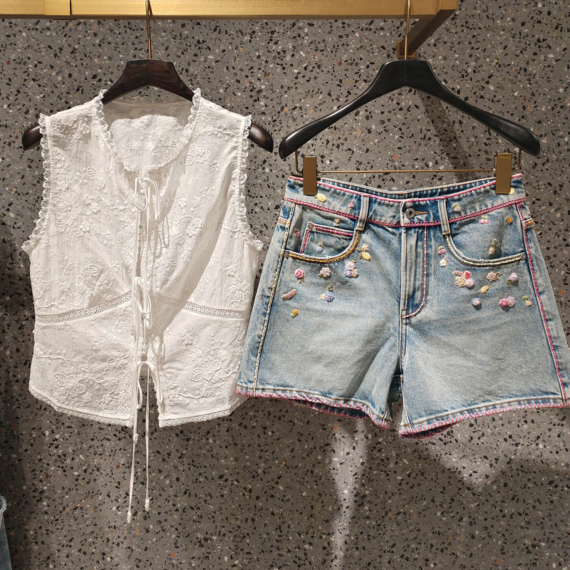 Shenzhen Nanyou High-End Women's Clothing 2026 Summer New French Lace Embroidery Lace-Up Sleeveless Shirt Vest Top