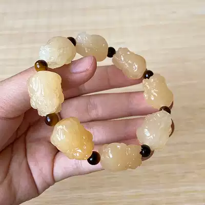 Yellow dragon jade Pixiu hand string Jade hand chain Pixiu lucky gathering God of wealth beast three-dimensional carving Carved Pixiu hand chain