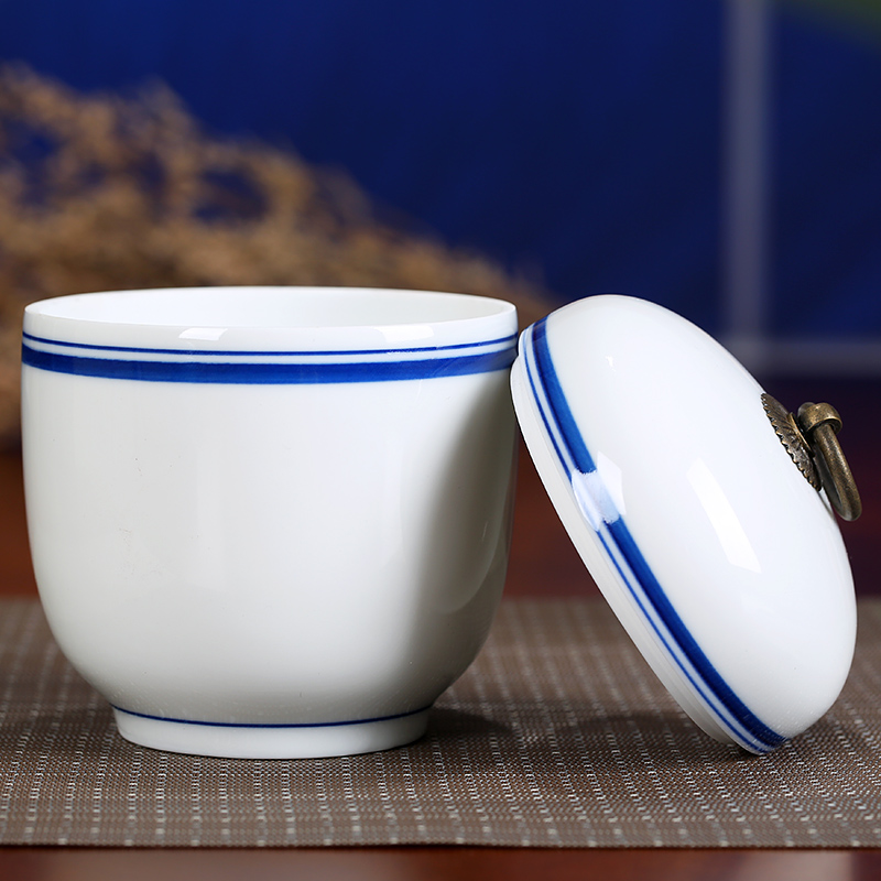 Jingdezhen ceramic cup with cover every water stew stew ipads China small household with cover cup bird 's nest soup cup stew stew pot