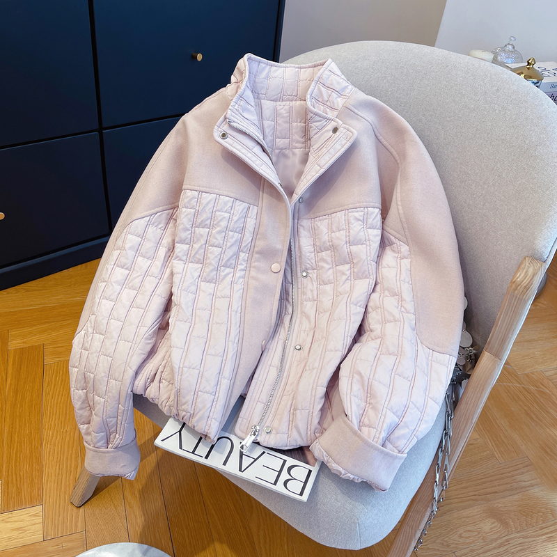 High-End Pink Stand-Up Collar Quilted Short Jacket for Women 2026 Autumn and Winter Loose Splicing Lightweight Quilted Cotton Women's Jacket