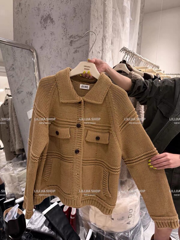 Heavy-Duty Textured Lapel Thick Knit Cardigan for Women, Autumn and Winter 2026, Button-Up Knit Sweater for Women Heavy-Duty Textured Lapel Thick Knit Cardigan for Women, Autumn and Winter 2026, Button-Up Knit Sweater for Women