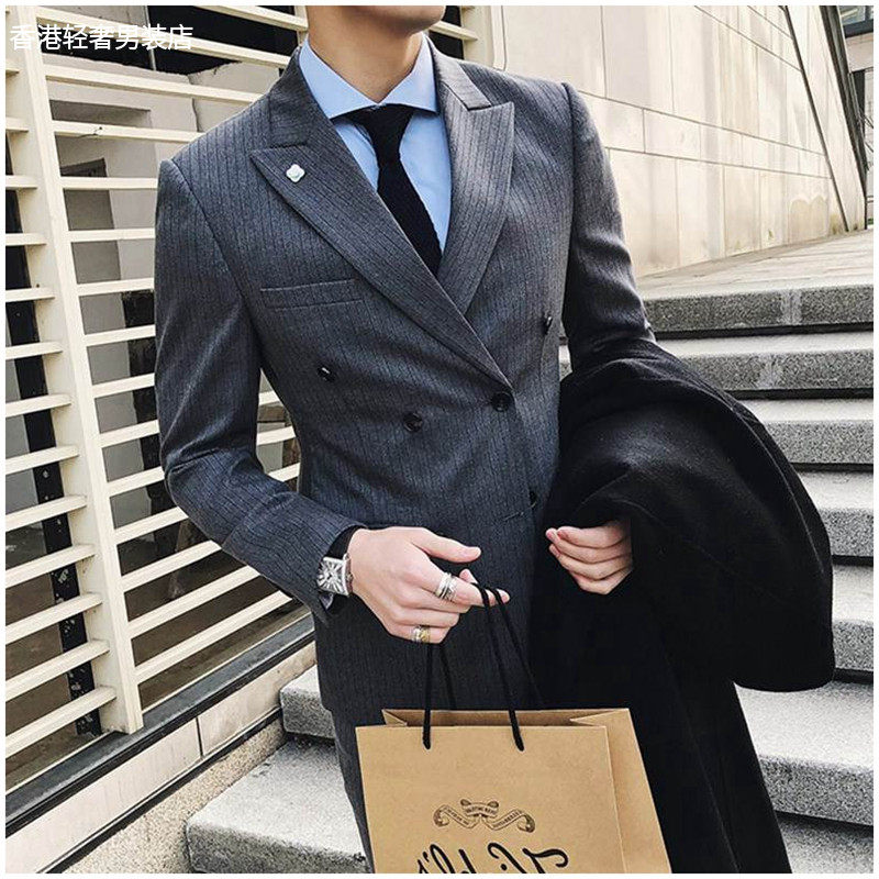 Groom's bridegroom suit suit men's Han version Body Trend Wedding Gown Business Striped double-row buttoned with small suits