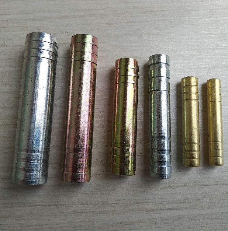 The water pipe leads directly to the pagoda scalp pipe directly to the nozzle of the gas pipe fitting hose fitting