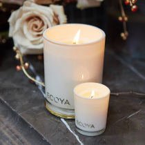 ECOYA scented candles in the bedroom soothe the mind and help sleep fragrance Smoke-free essential oils in the room purify the air aromatherapy candles