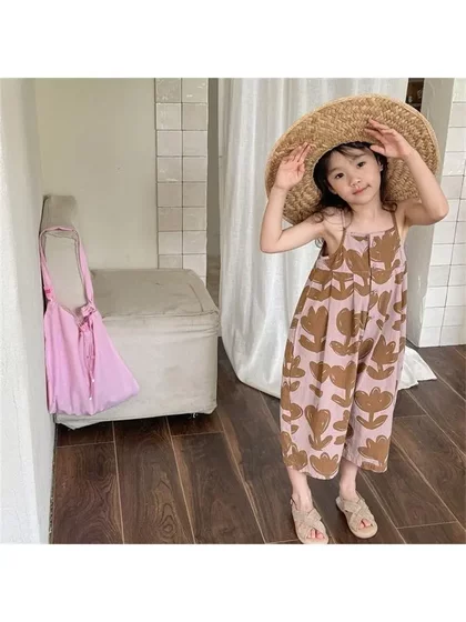 女童夏季背带裤宝宝吊带新款洋气连体连身韩版衣阔儿童七分裤超萌