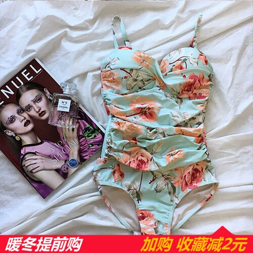 Thời trang mới địu hoa, ngực nhỏ, hỗ trợ thép, gom lại để che bụng, áo tắm một mảnh tam giác mỏng, cô gái Yu 8818 - Bộ đồ bơi One Piece