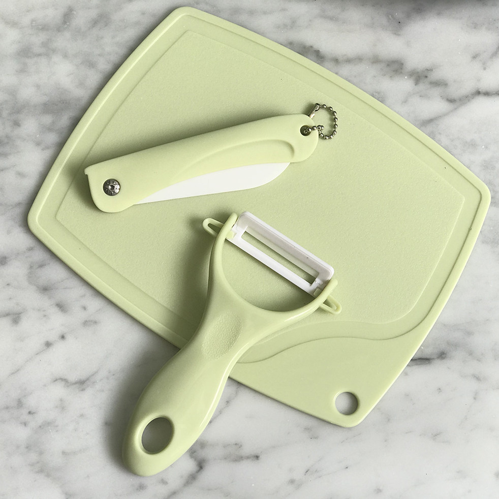 Ceramic folding knife fruit and vegetable planer special cutting board combination out of kou Japan order