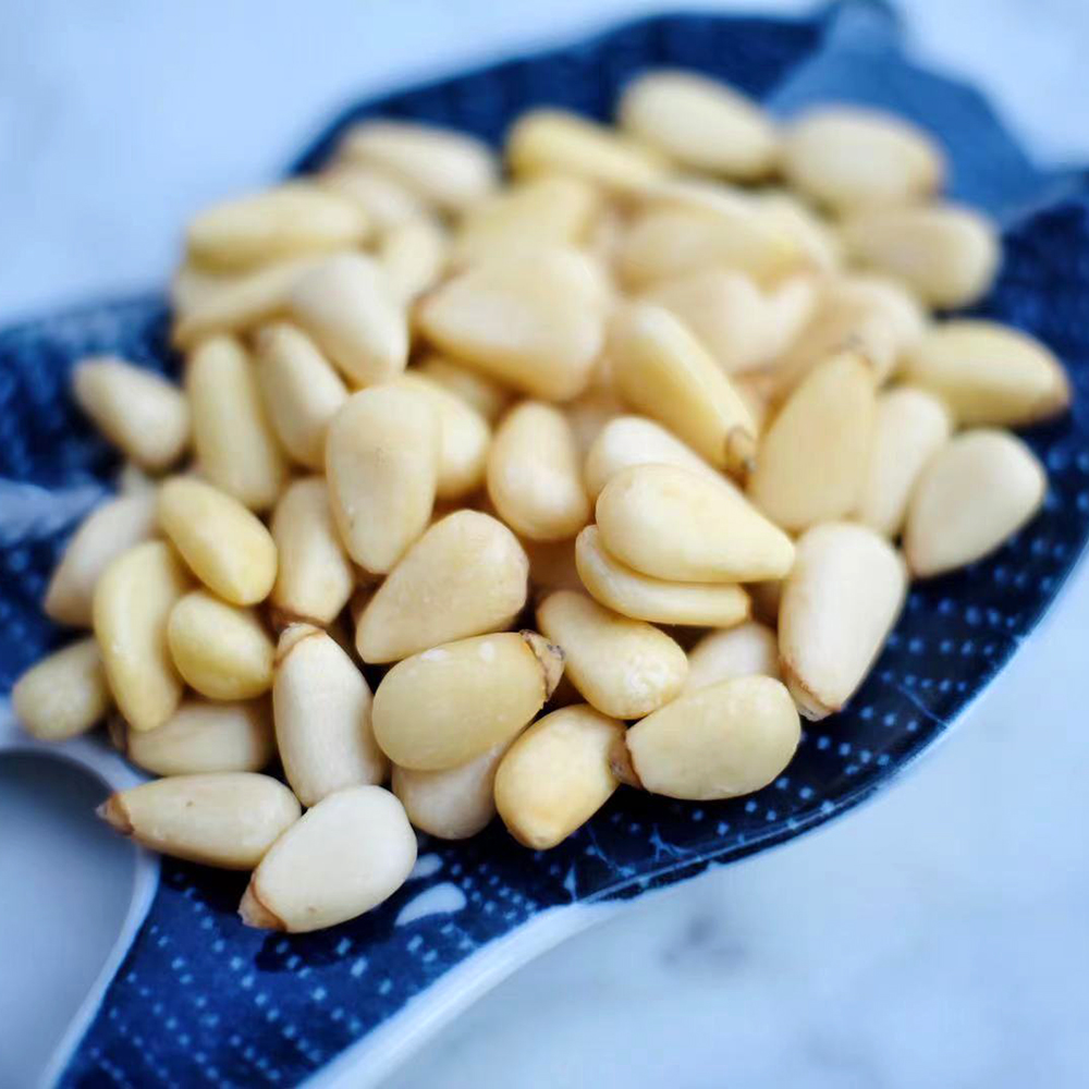 Aunt Zhao Changbai mountain red pine nuts hand-peeled pine nuts that year's new original flavor