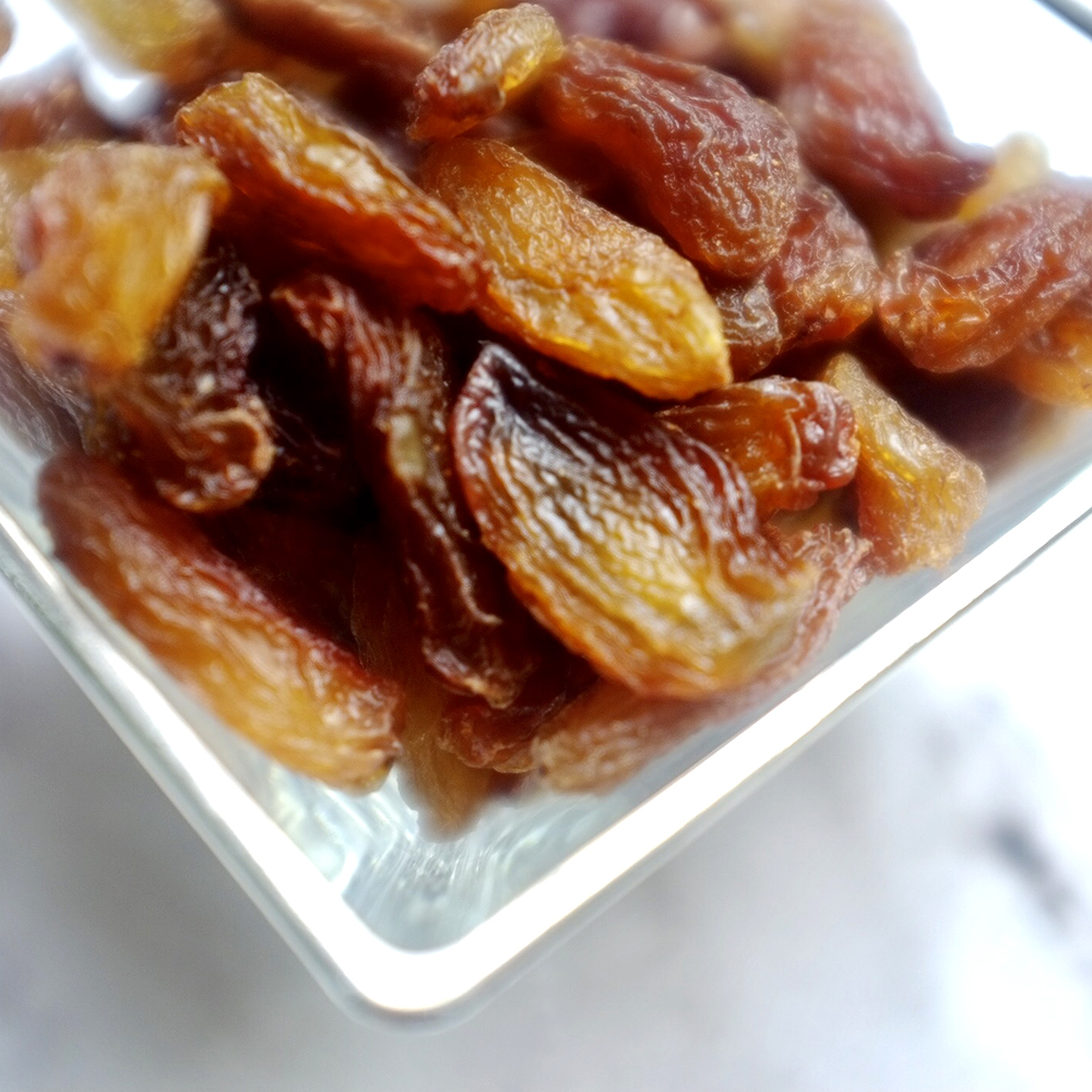 Xinjiang Rose Fragrant Concubine Raisin Dried Raisins Seedless Super Large Grain Sweet and Full Natural Sweet