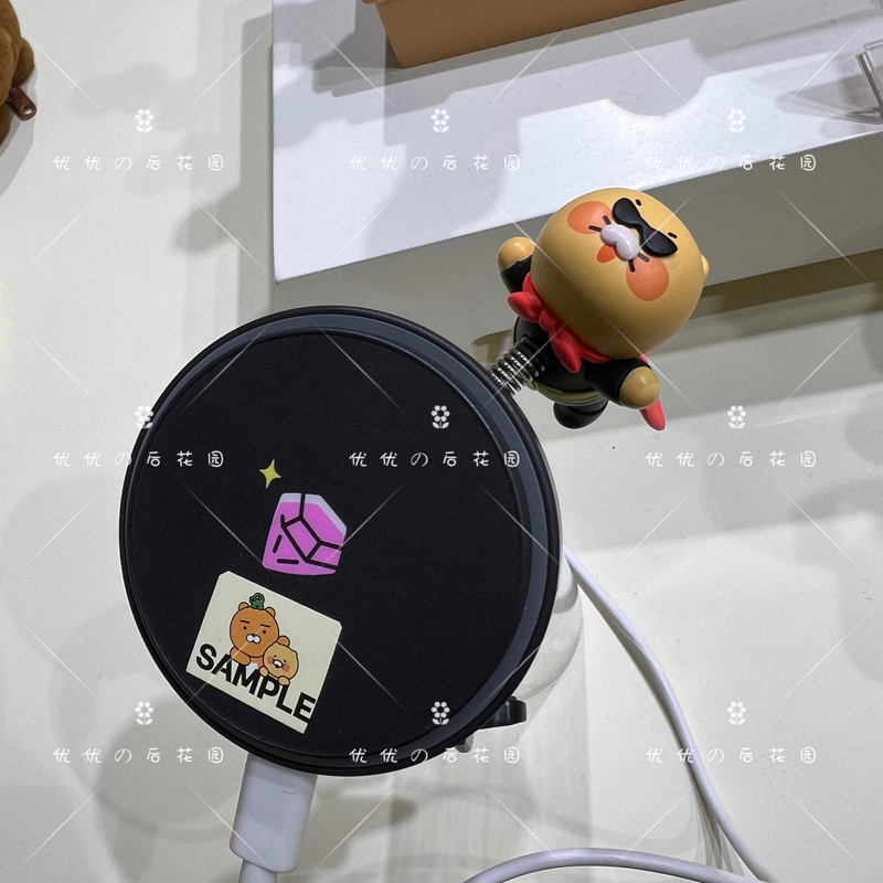【Youyou's Korean Purchase】Kakao Friends Shuttle Bus Car-Mounted Magsafe Wireless Charging Stand 【Youyou's Korean Purchase】Kakao Friends Shuttle Bus Car-Mounted Magsafe Wireless Charging Stand