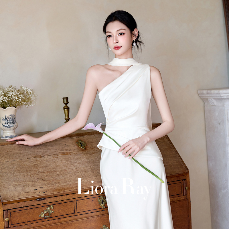 Liora "Yunbai" French-Style One-Shoulder Bridal Engagement Dress Set for Women, New White Dress for Marriage Registration, Coming-Of-Age Ceremony Liora "Yunbai" French-Style One-Shoulder Bridal Engagement Dress Set for Women, New White Dress for Marriage Registration, Coming-Of-Age Ceremony