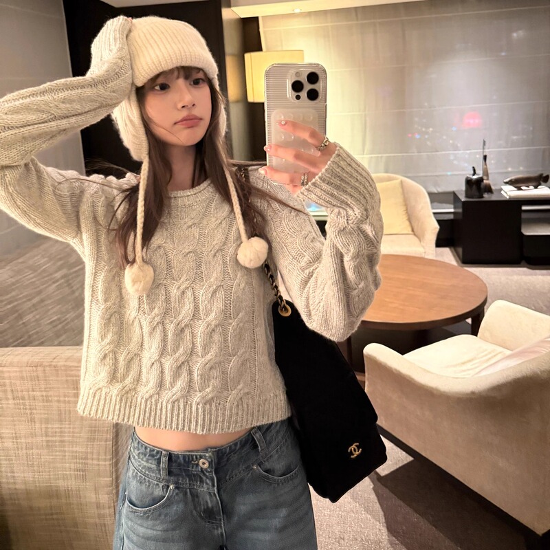 Ceeyou Well-Proportioned Rolled Collar Twisted Pullover Sweater in Gray for Winter Layering