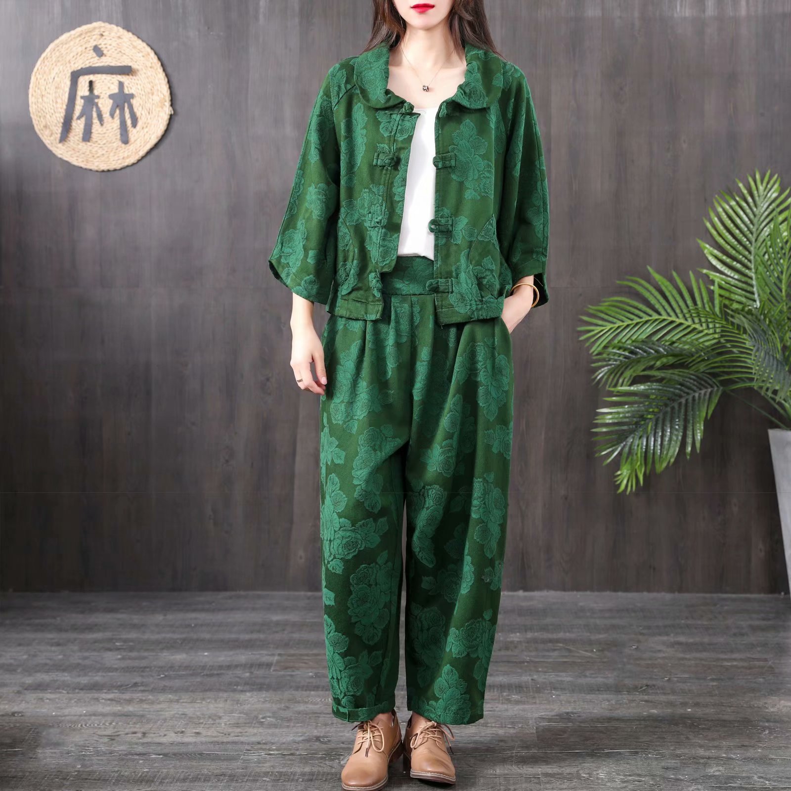 Ethnic style cotton and linen suit female spring and autumn literary style retro buckle casual bloomers two-piece set Chinese style 2022