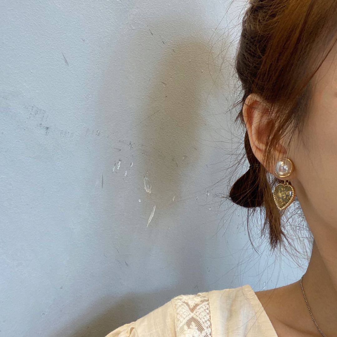 Special offer sweet heart-shaped earrings two ways to wear retro court style irregular gold leaf earrings cute ear clips