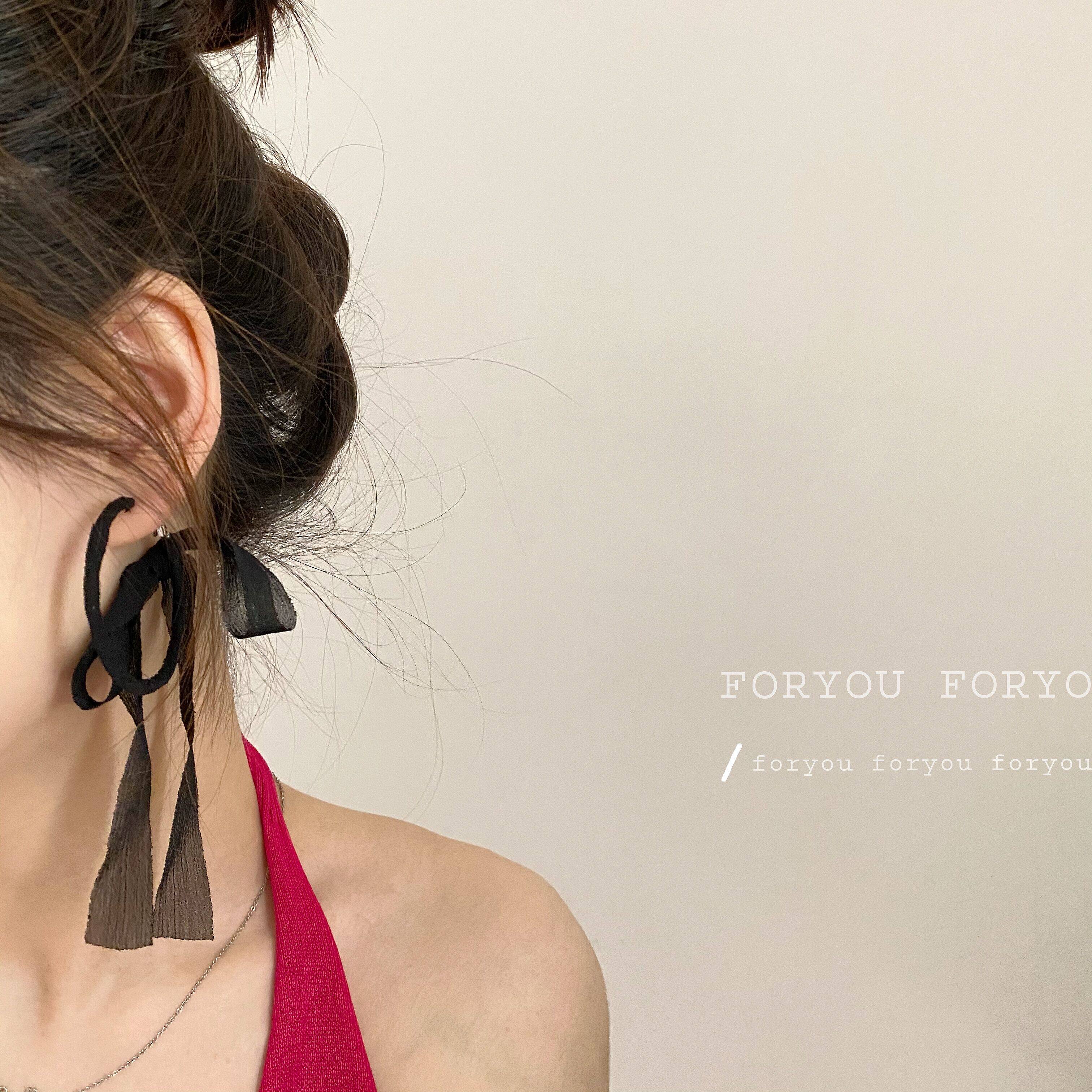 Fabric earrings summer simple temperament ear needle fairy qi niche silver needle earrings cold wind exaggerated earrings appear thin