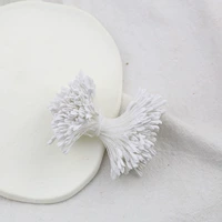 Солодовый цветочный ядро ​​около 350 белых