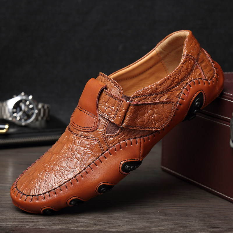 2022 spring octopus peas shoes men's leather British business casual leather shoes sports tide driving shoes men