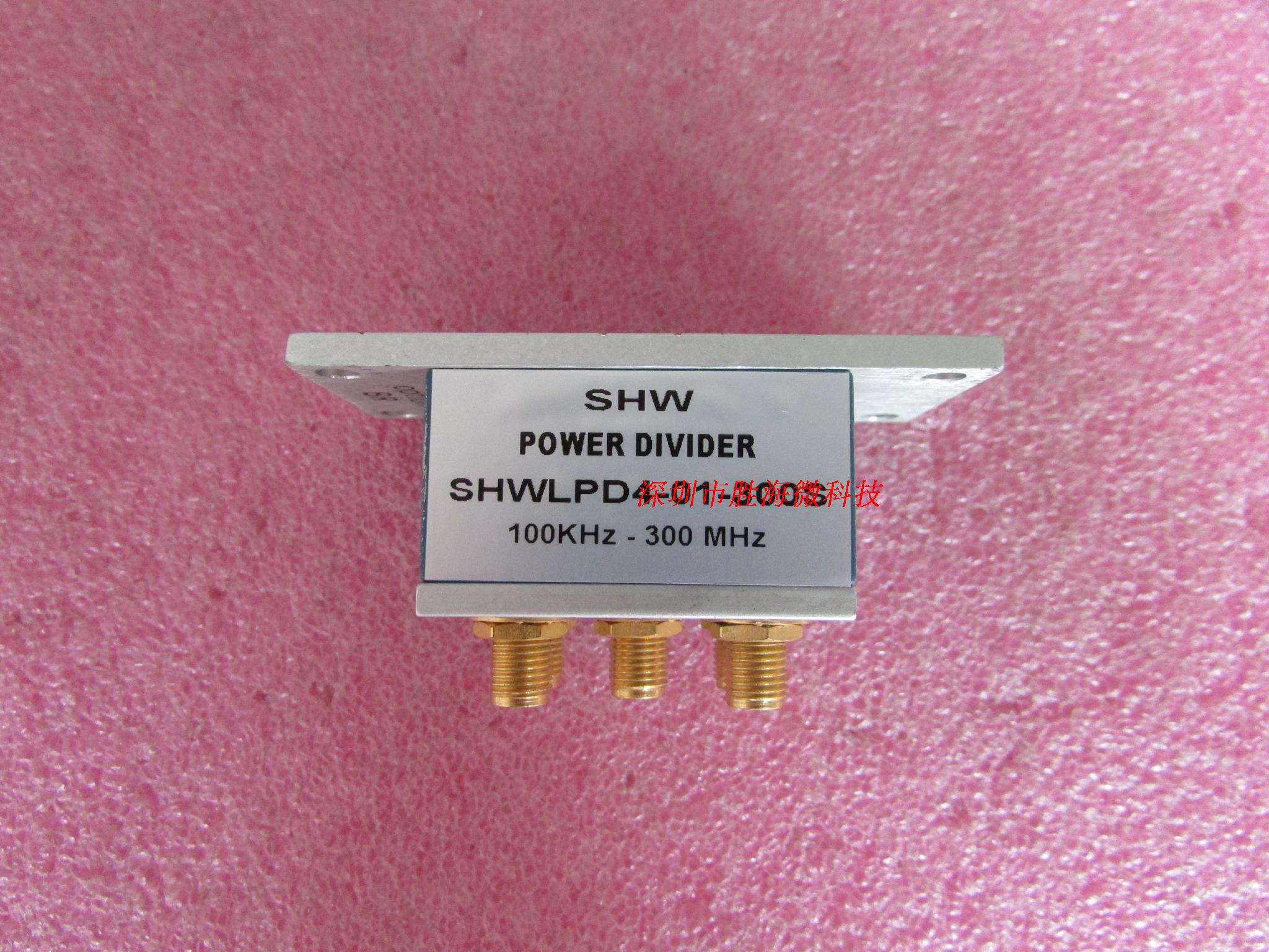 100KHZ-300MHz SMA 1 minute 4 isolation degree 30dB Radio Frequency Microwave coaxial power divider