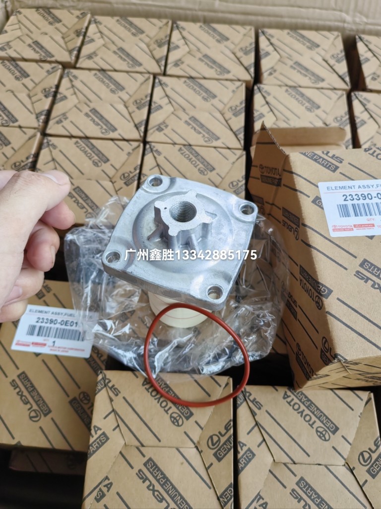 海拉克斯路巡雷克萨斯LX燃油格柴油滤芯23390-0E010：守护引擎健康的