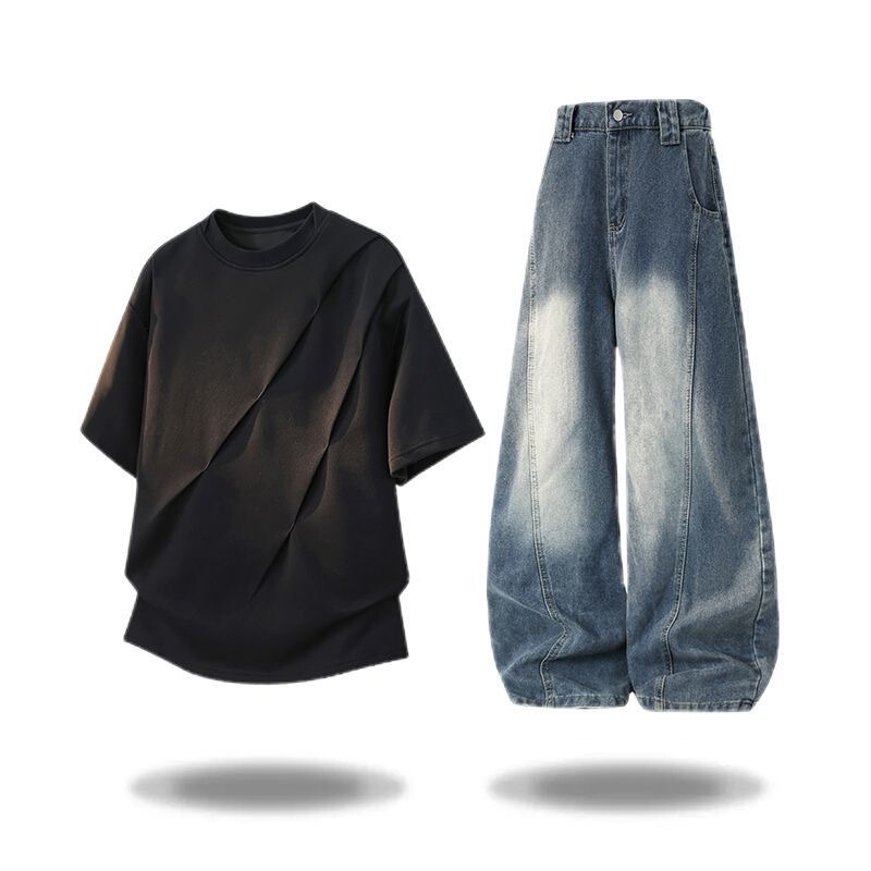 Pleated Summer Round-Neck Trendy Loose Short-Sleeved T-Shirt for Men Paired with a Two-Piece Set of Cool Loose Wide-Leg Jeans