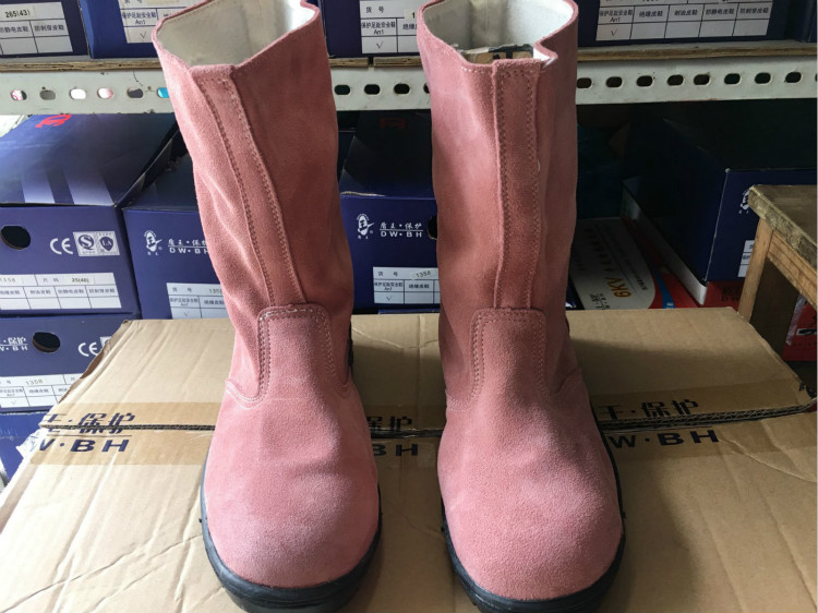 Shield Wang Long cylinder uplifting anti-high-temperature resistant rubber bottom anti-piercing genuine leather ladle head Lauprotect shoe Lauprotect boot