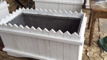 Guangzhou custom-made anticorrosive wood flower box carbonized solid wood flower bucket flower stand balcony Finnish Pine
