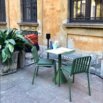 American outdoor garden table and chair Leisure balcony Tea house backrest table and chair Three-piece set Five bubble open-air milk tea shop small