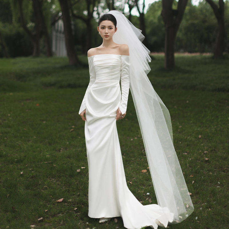 French-Style Light Wedding Dress for the Bride, Simple Satin Elegant Long-Sleeve Off-Shoulder Gown, White Mermaid Engagement Dress