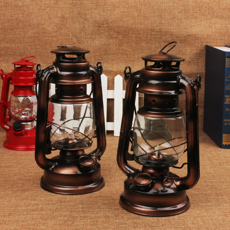 Vintage Coal Oil Lamp Old Hand Coal Oil Lamp Nostalgic Iron Art Home Emergency Floodlight Outdoor Lighting Filming Windproof Lamp Mast Light