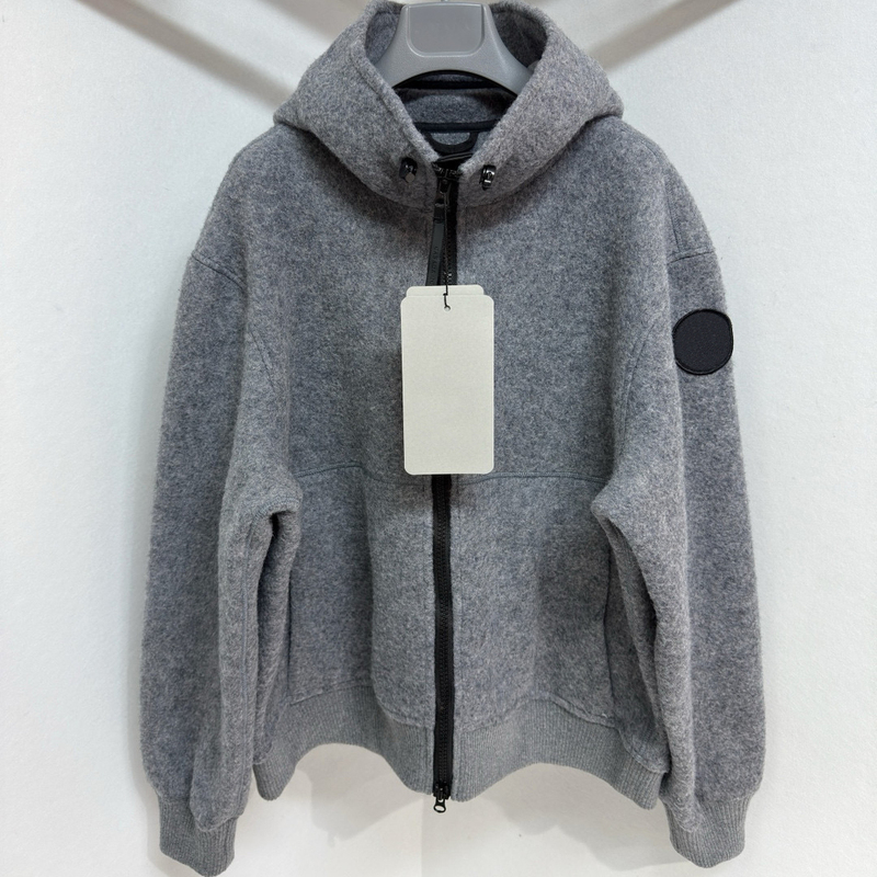 25 New European Style Arm Badge Woolen Fabric Large Goose down Hooded Casual Fleece Zipper Sweatshirt Jacket